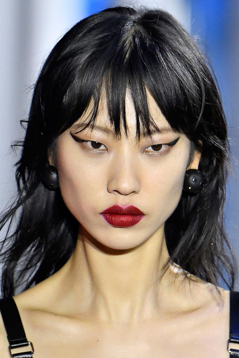 Makeup Trends Red-lips Louis Vuitton Fashion Week 2019